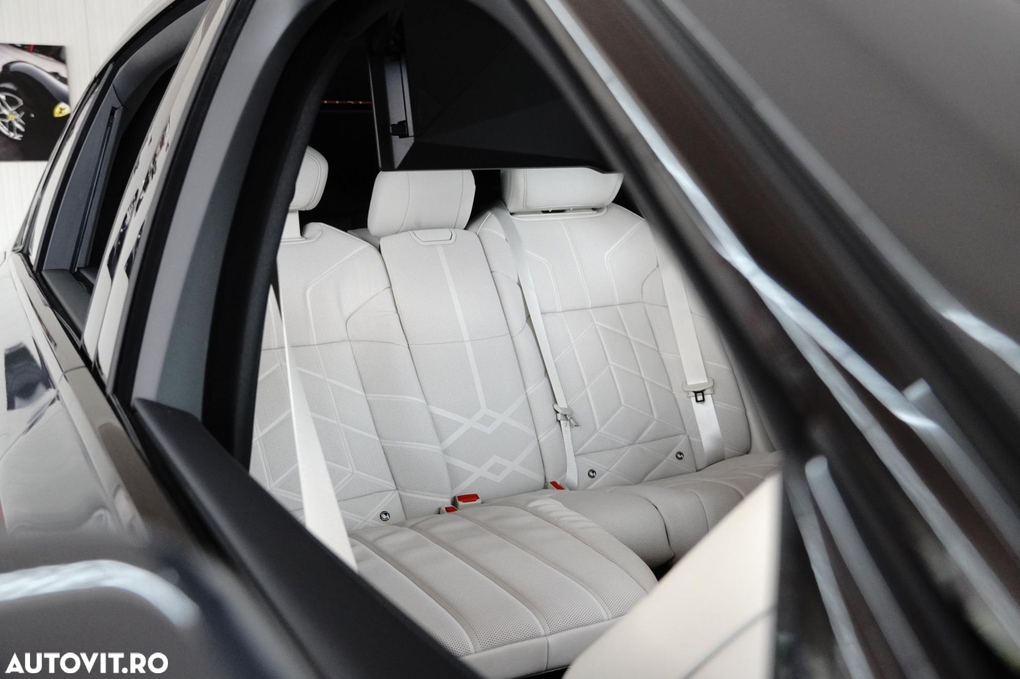 BMW Seria 7 - 38