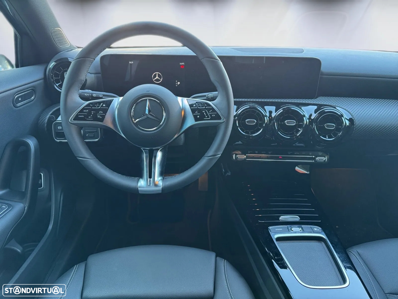 Mercedes-Benz A 250 - 16