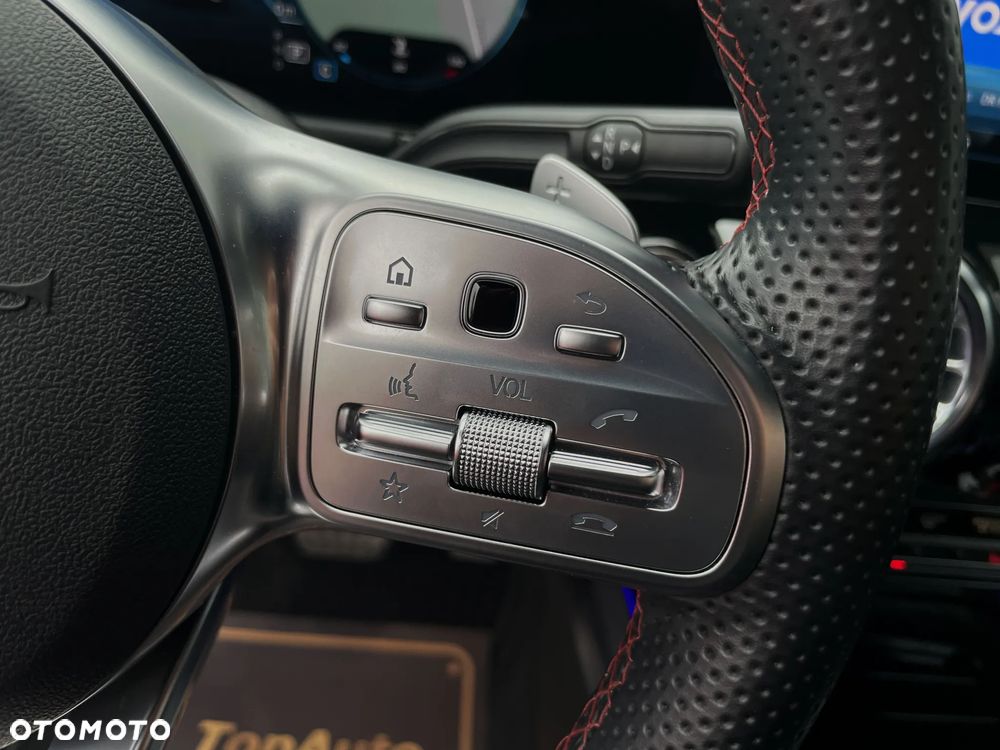 Mercedes-Benz GLA 250 AMG Line - 28