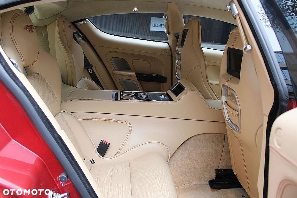 Aston Martin Rapide S - 12