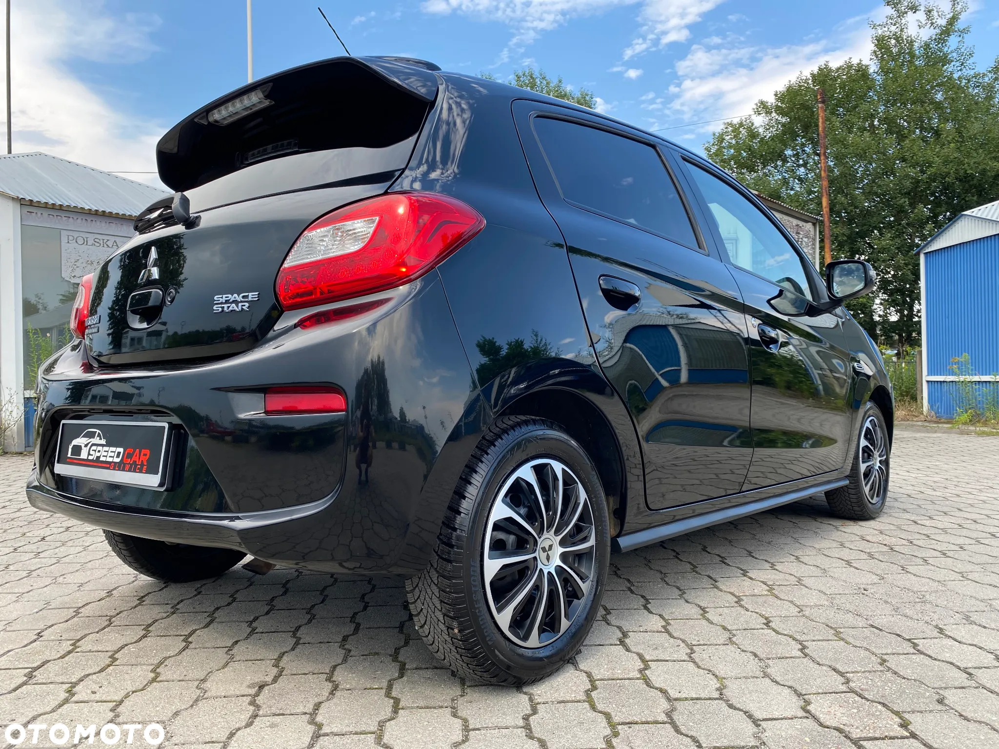 Mitsubishi Space Star 1.2 AS&G Intense - 17