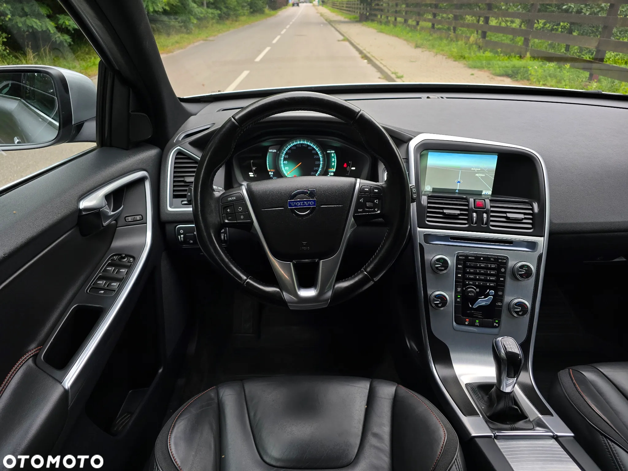 Volvo XC 60 D4 Ocean Race - 5