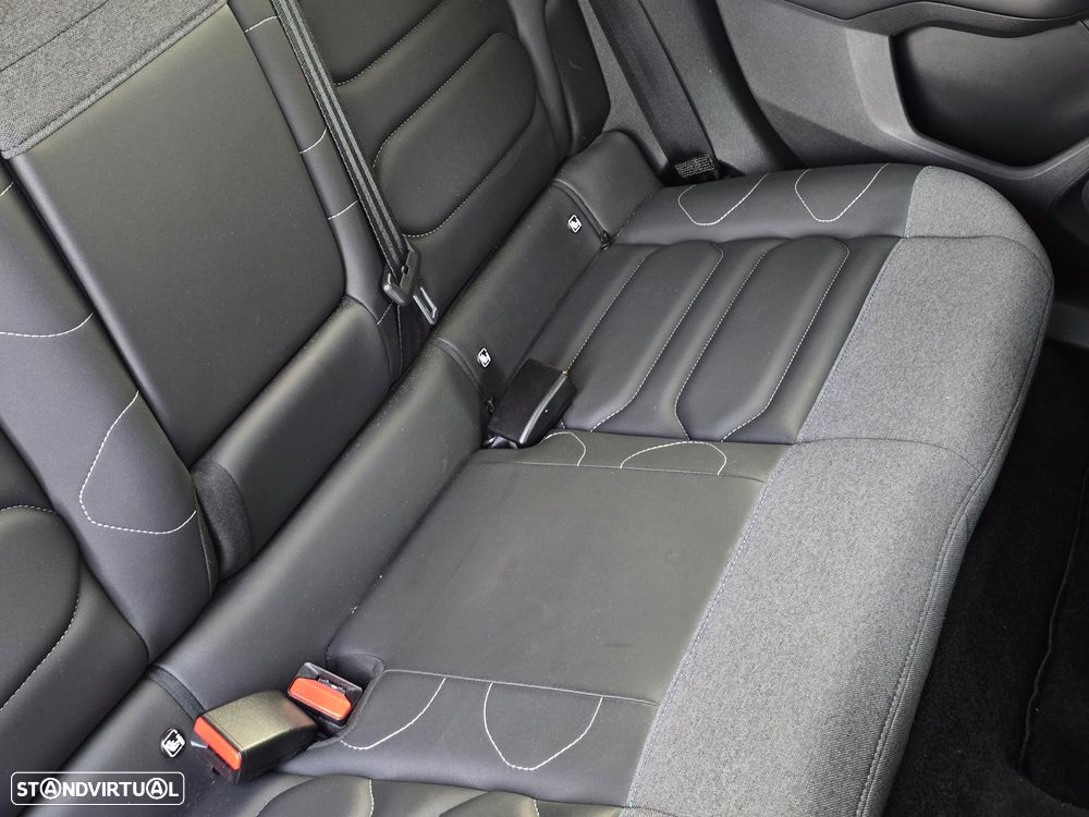 Citroën C4 PureTech 130 Stop&Start EAT8 MAX - 38