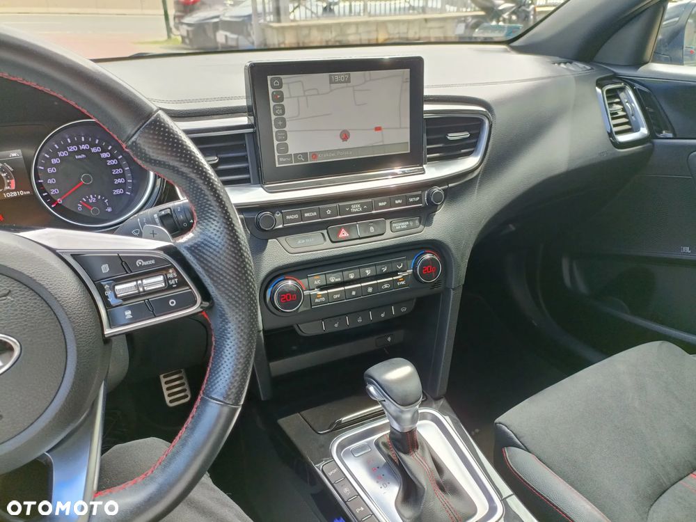 Kia ProCeed - 14