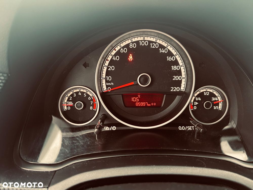 Volkswagen up! 1.0 move - 6