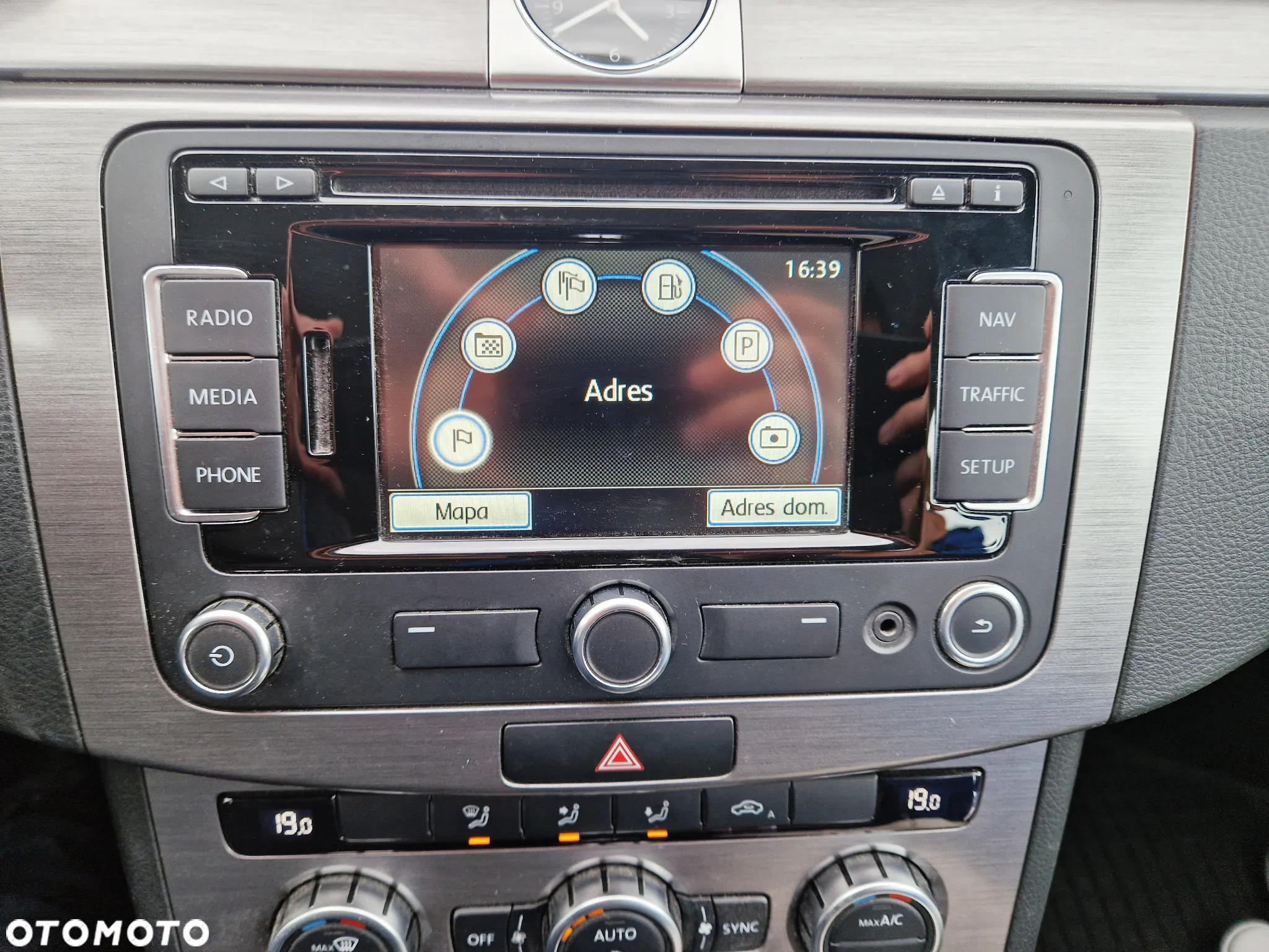 Volkswagen Passat 2.0 TDI Highline - 14