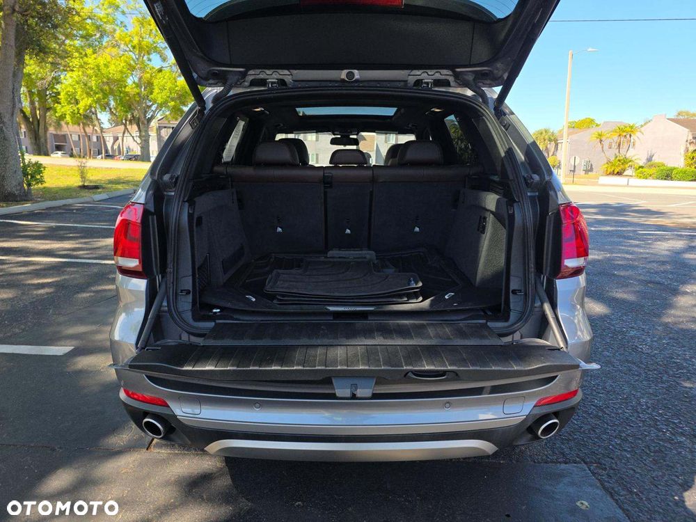 BMW X5 xDrive35i Edition Exclusive - 9