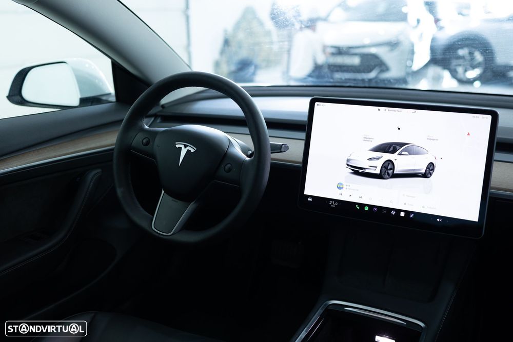 Tesla Model 3 Long-Range Dual Motor AWD - 17