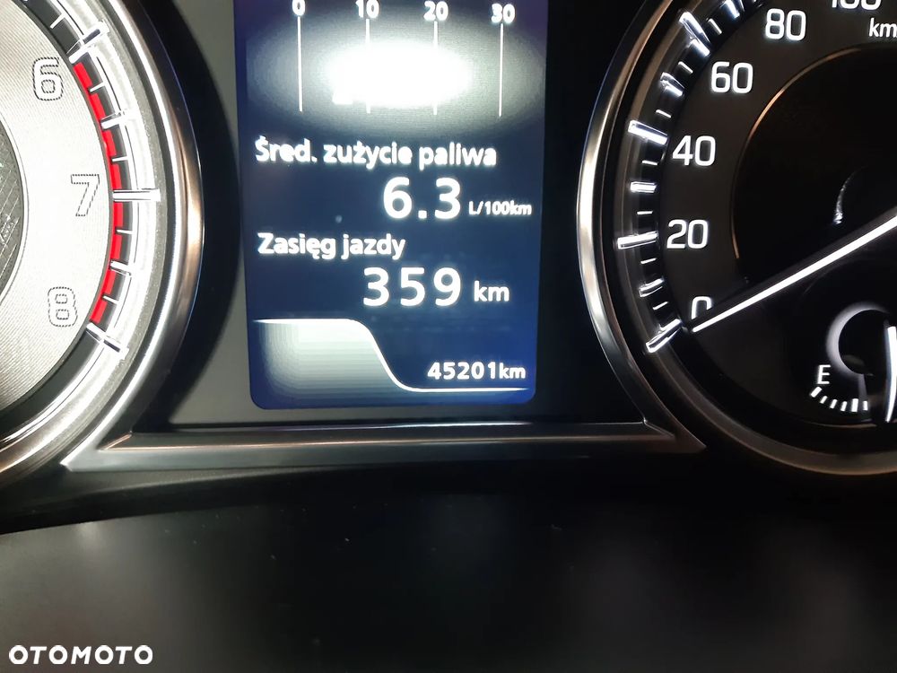 Suzuki S-Cross 1.4 SHVS Premium 4WD - 6