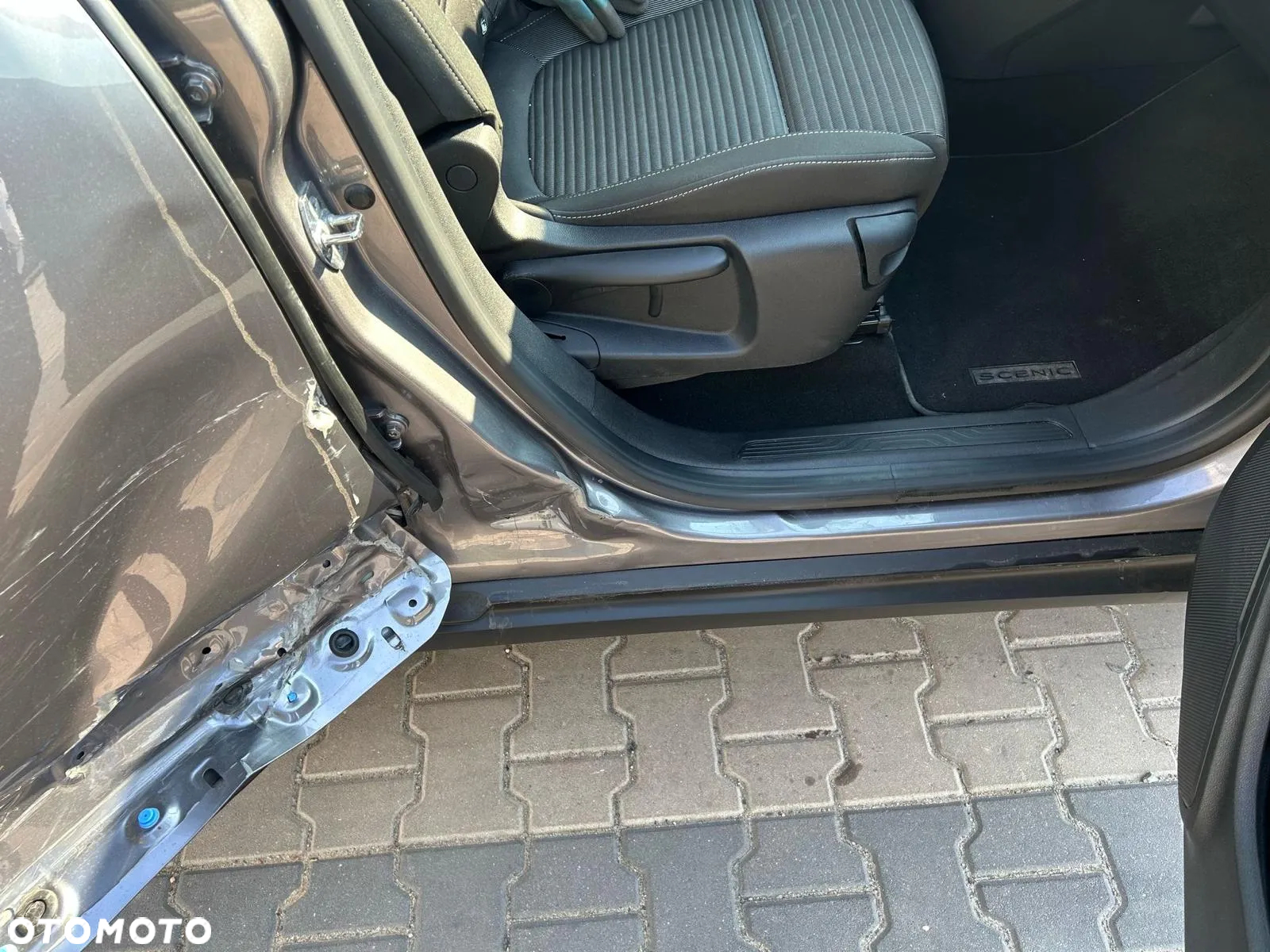Renault Scenic BLUE dCi 120 EDC LIMITED - 13