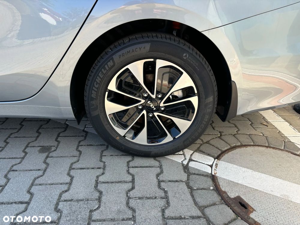 Kia Ceed 1.5 T-GDI M - 10