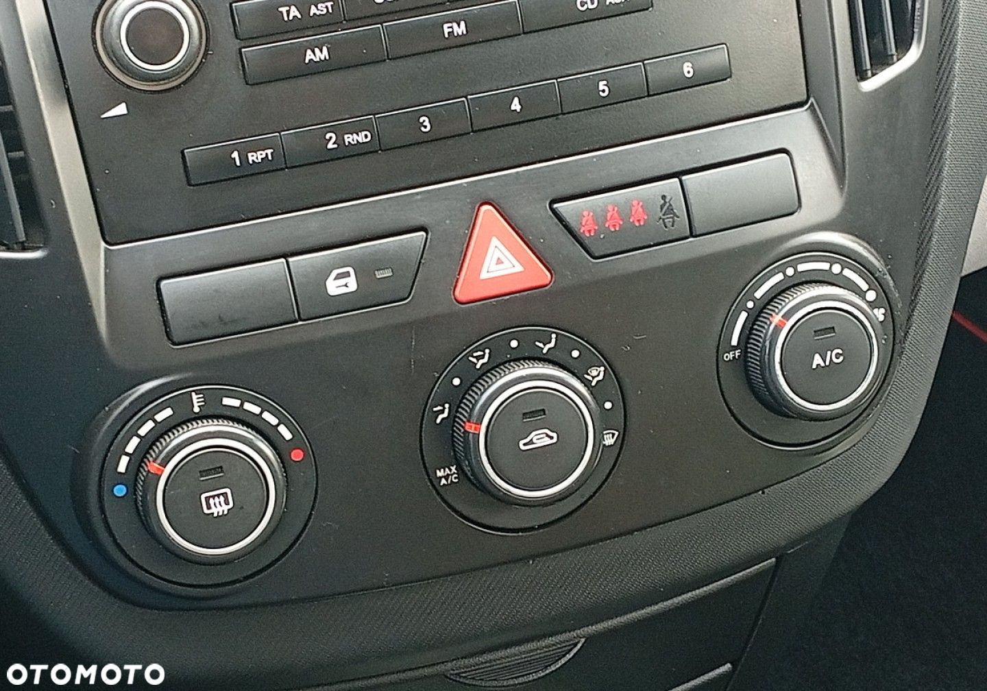 Kia Ceed - 29