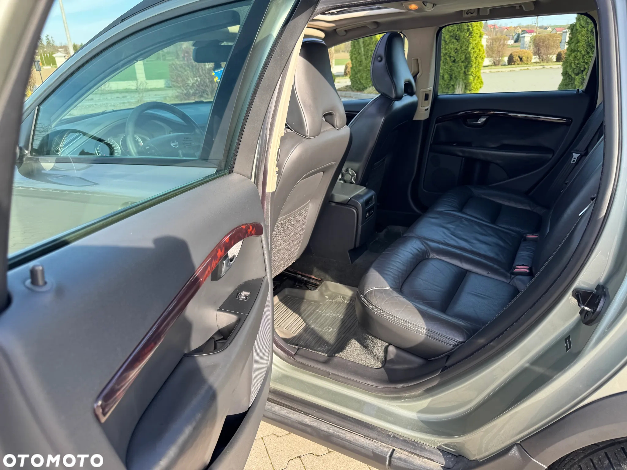 Volvo XC 70 - 16