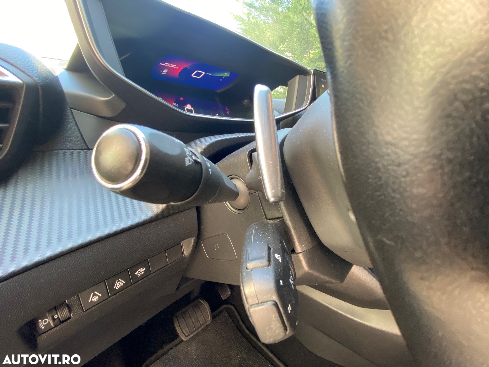 Peugeot 208 PureTech 100 EAT8 Allure Pack - 13