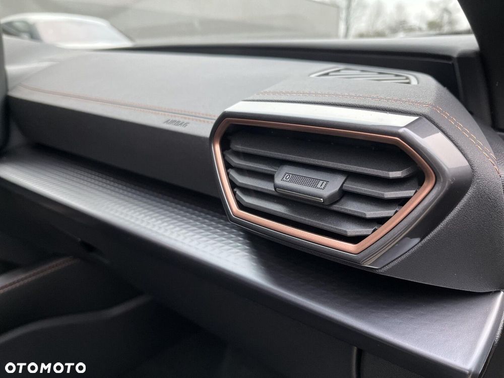 Cupra Formentor - 25