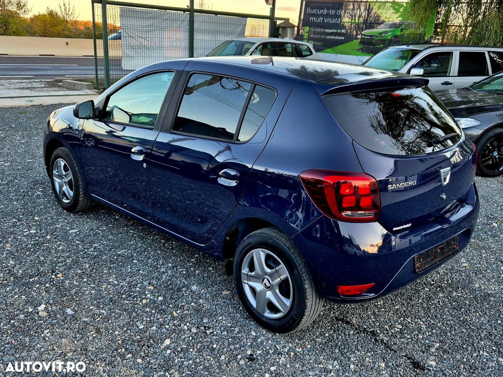 Dacia Sandero 0.9 90CP Laureate - 4