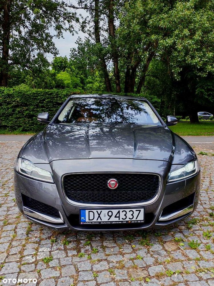 Jaguar XF - 3