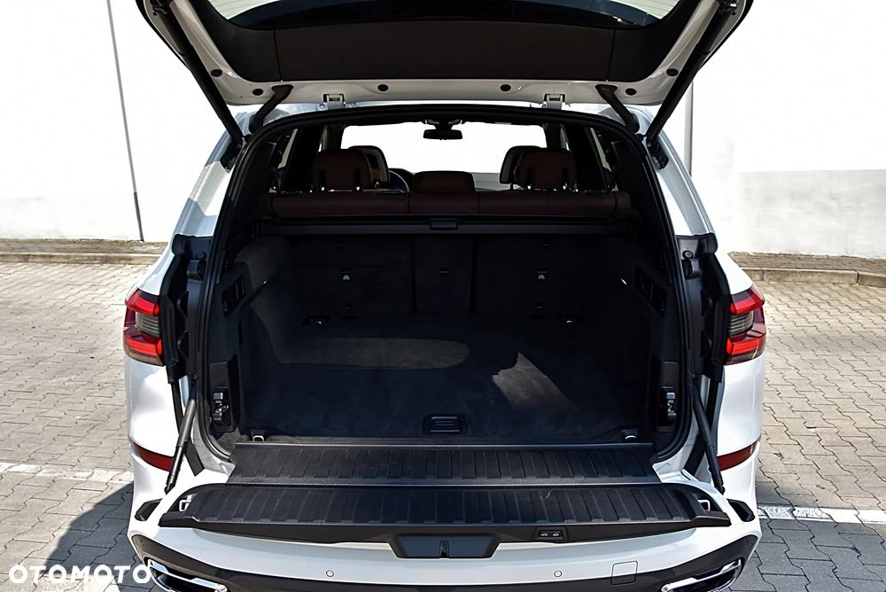 BMW X5 xDrive30d mHEV - 13