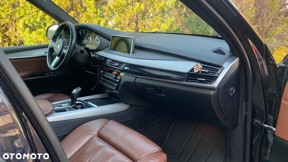 BMW X5 M M50d - 16