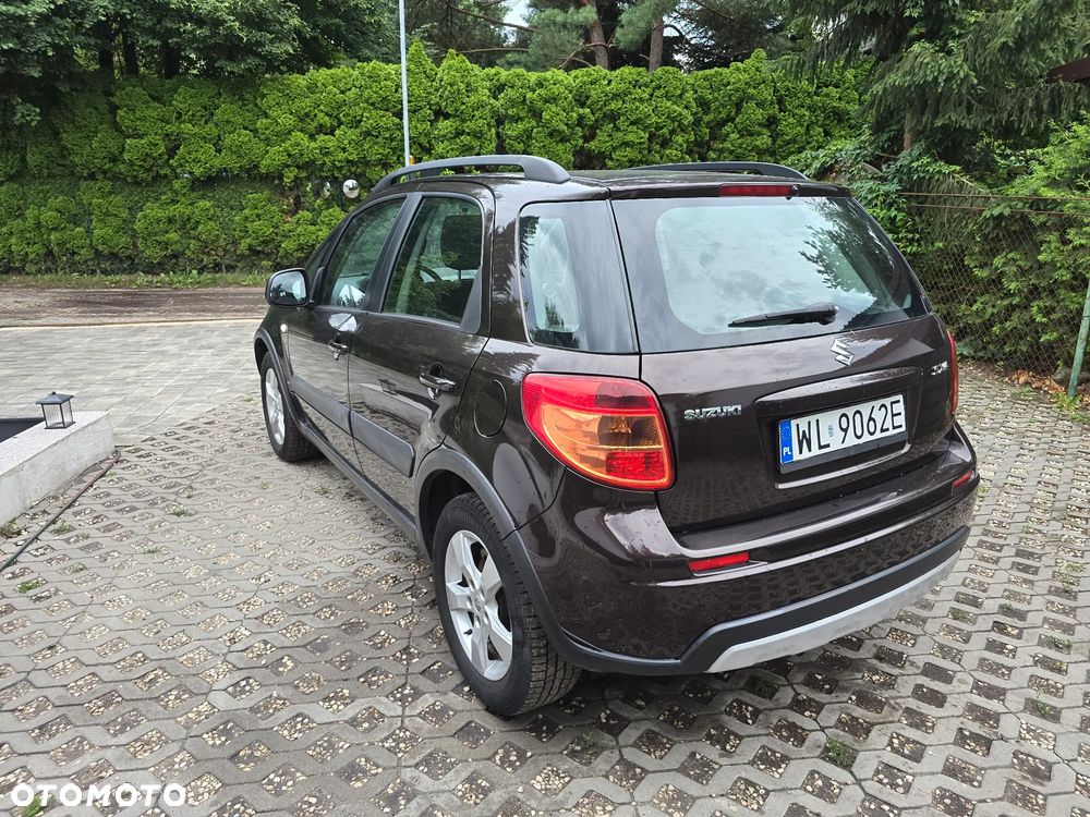 Suzuki SX4 1.6 Comfort Plus - 3