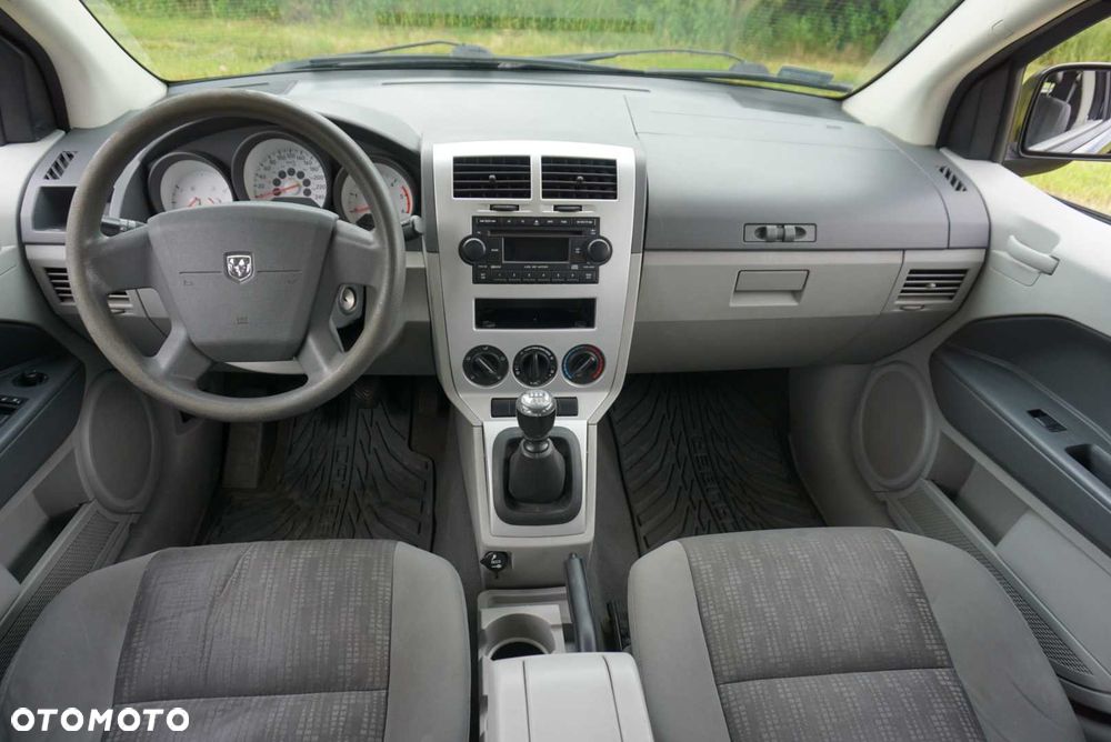 Dodge Caliber - 5