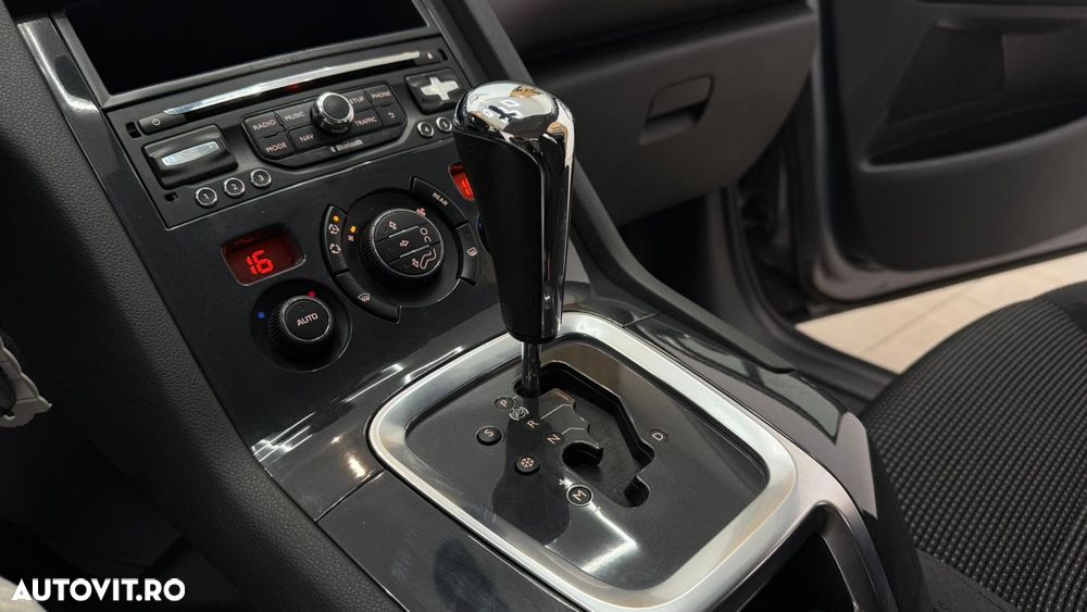 Peugeot 5008 BlueHDI 120 EAT6 Stop & Start Active - 21