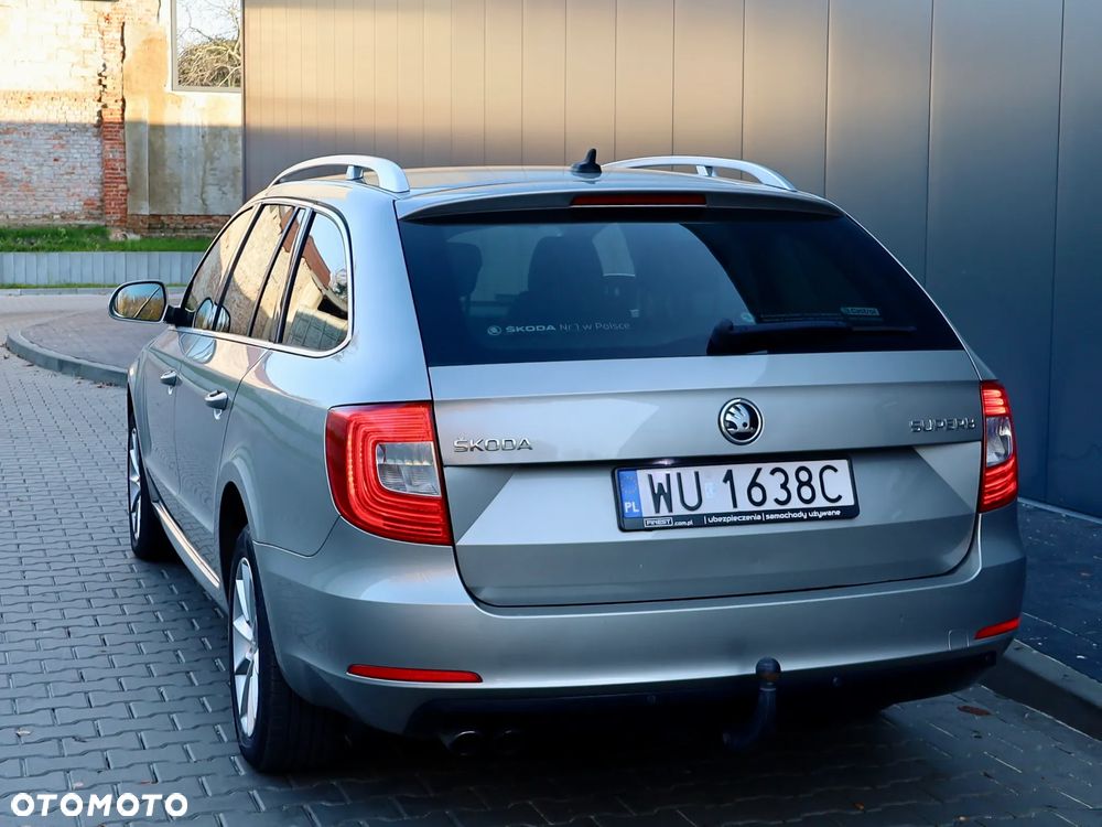 Skoda Superb 2.0 TDI 4x4 Ambition DSG - 9