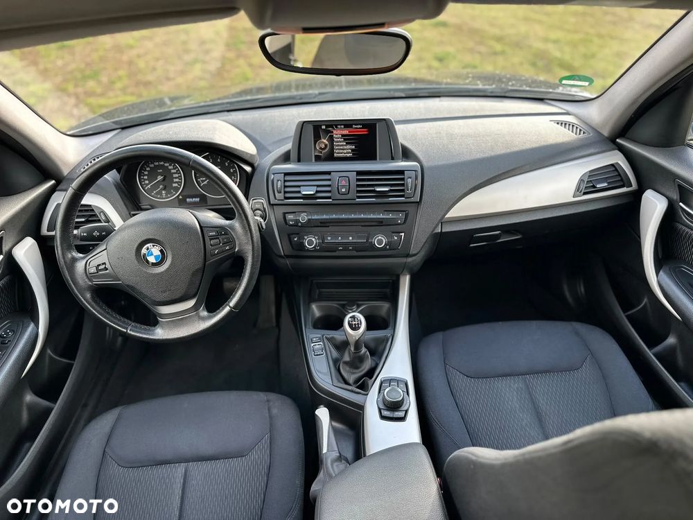 BMW Seria 1 116i - 6