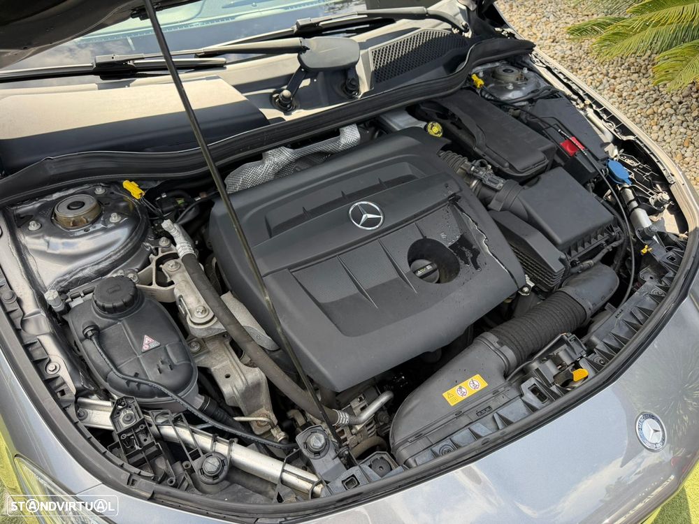 Mercedes-Benz CLA 180 d Shooting Brake Urban - 55