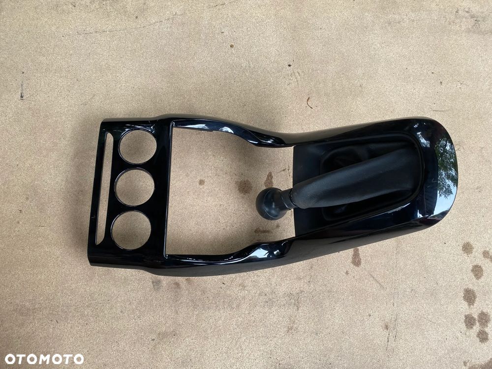 RAMKA KONSOLI ŚRODKOWA CITROEN C3 DS3 96841605 - 1