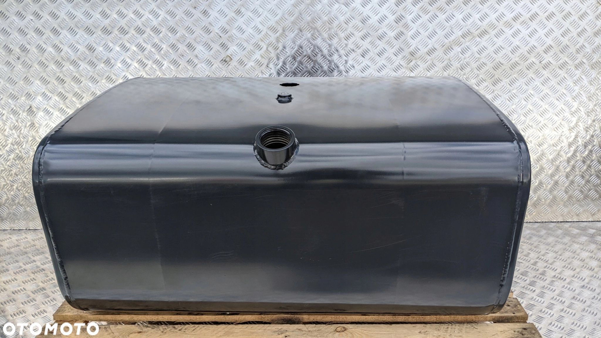 ZBIORNIK PALIWA ALUMINIOWY 300 LITRÓW SCANIA LOW D - 1