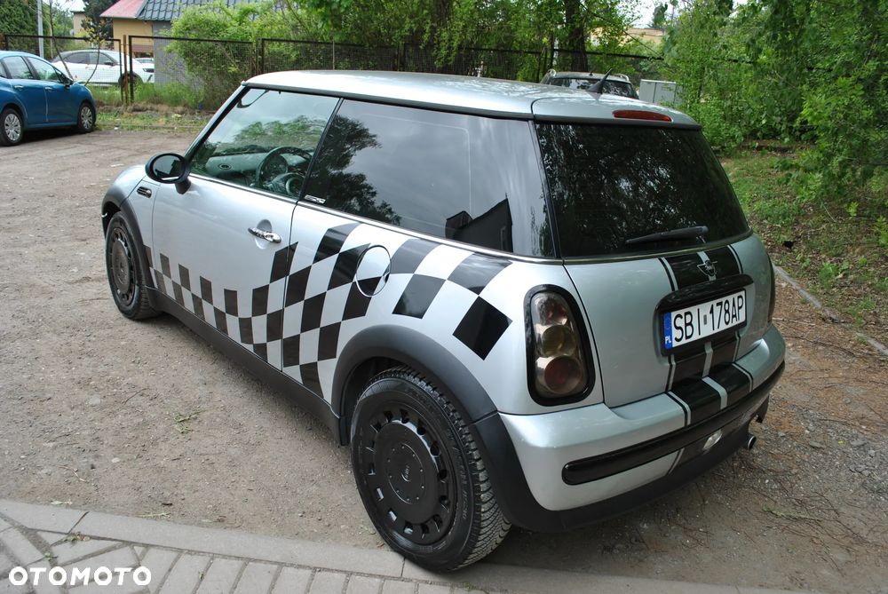 MINI ONE - 18