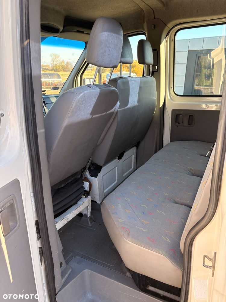 Volkswagen Crafter - 13