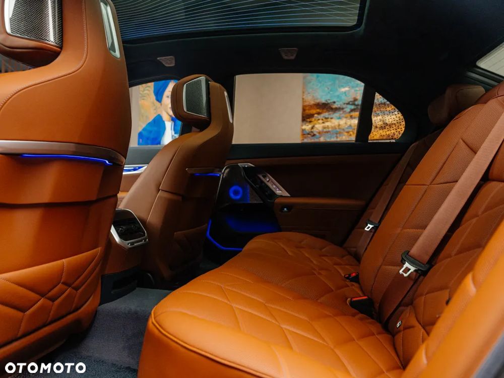 BMW Seria 7 M760e PHEV xDrive sport - 17