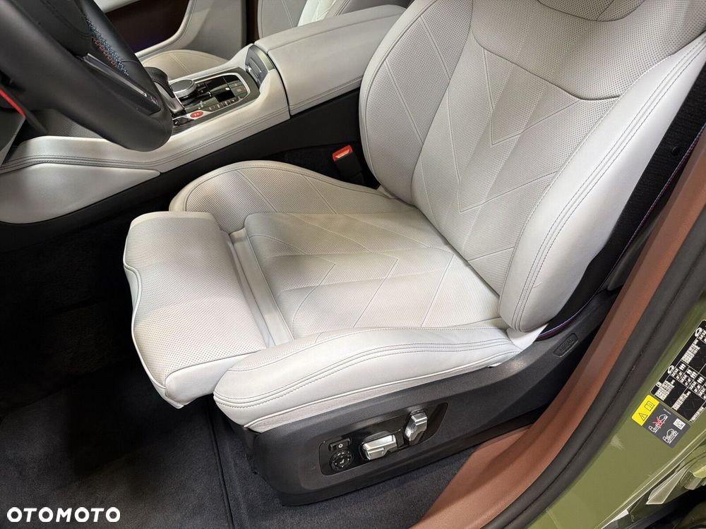 BMW XM 50e PHEV sport - 14