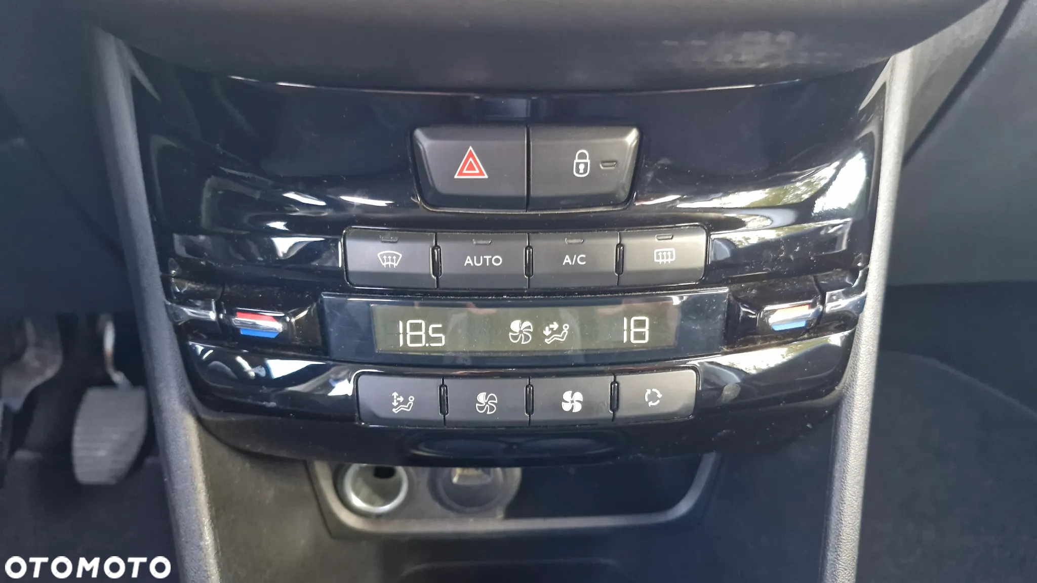 Peugeot 2008 - 16