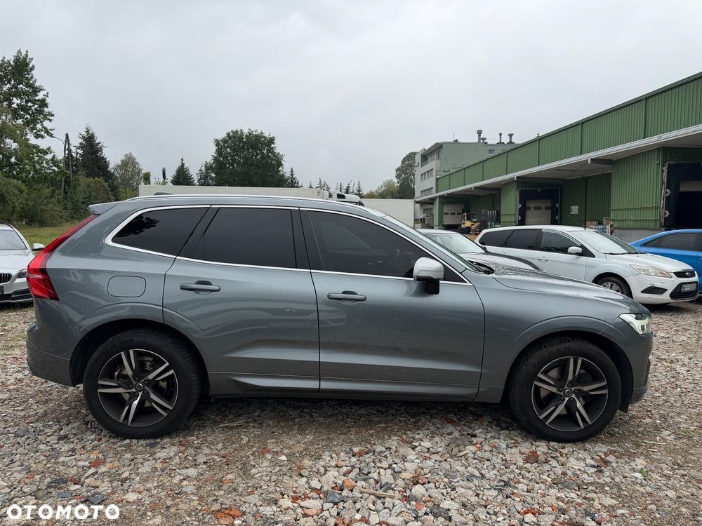 Volvo XC 60 T5 AWD R-Design - 8