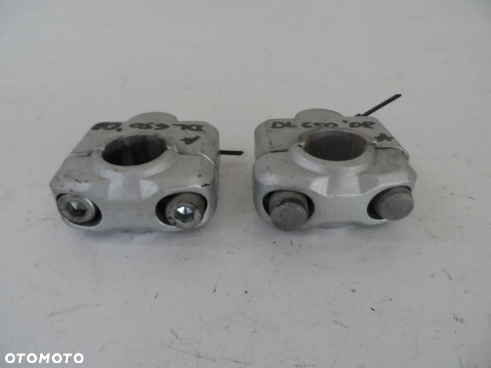 SUZUKI DL 650 2008 mocowanie kierownicy risery - 2