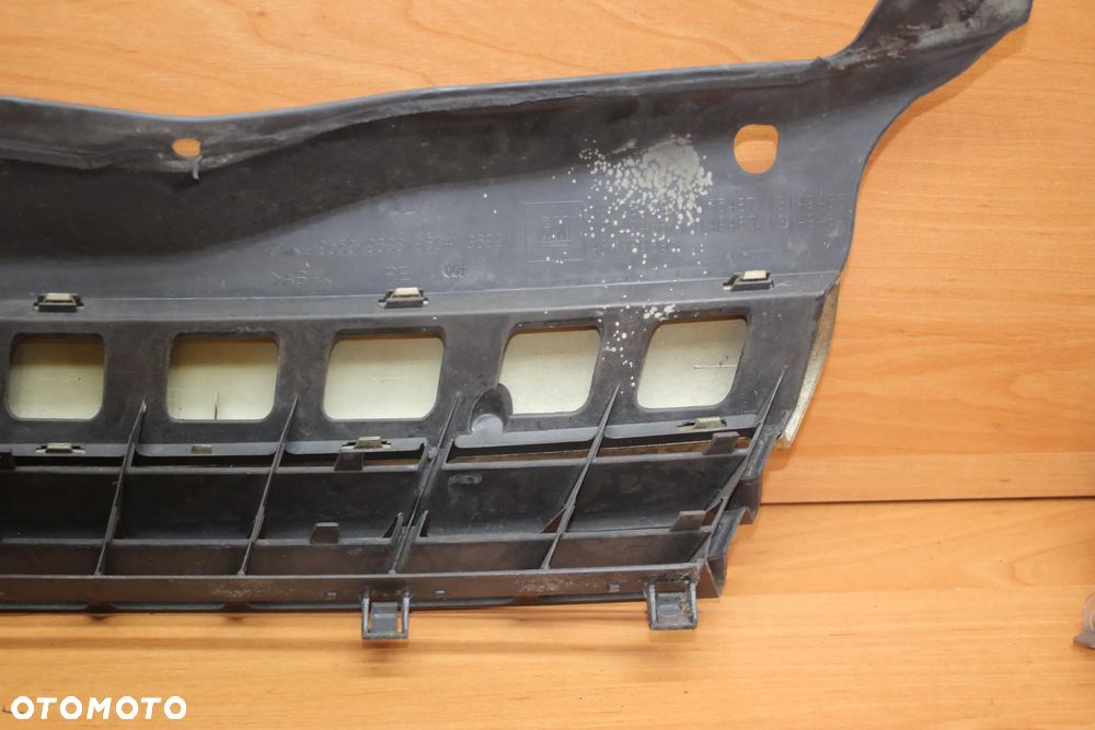 ATRAPA GRILL OPEL ASTRA H Z40H 5D DRZWI PRZED LIFTEM EUROPA - 10