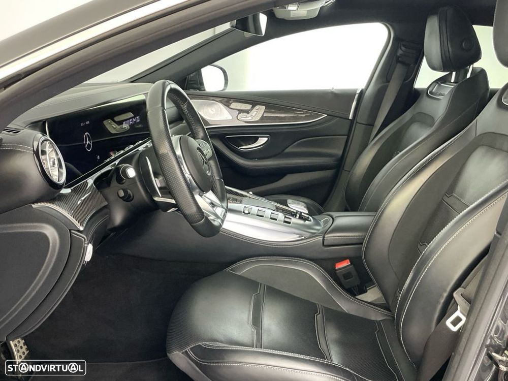Mercedes-Benz AMG GT - 11