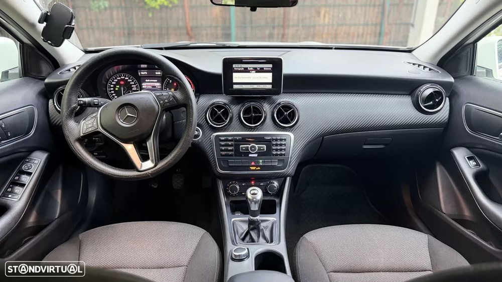 Mercedes-Benz GLA 180 CDI Urban - 8