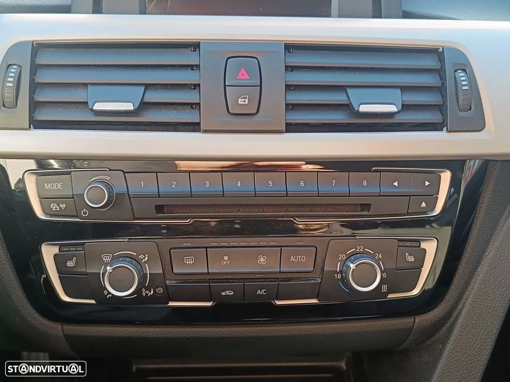 BMW 320 d Edition Luxury Line Purity - 23