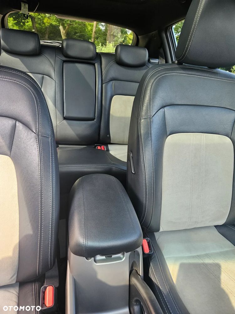 Kia Sportage 2.0 CRDI XL AWD - 10