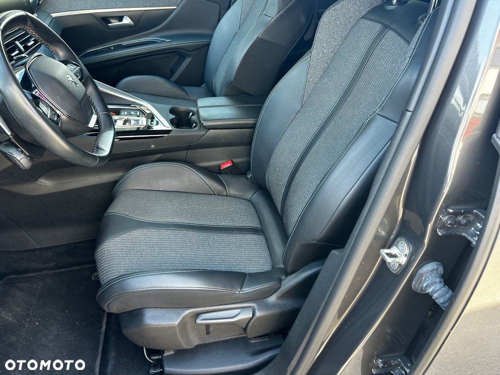 Peugeot 5008 - 18