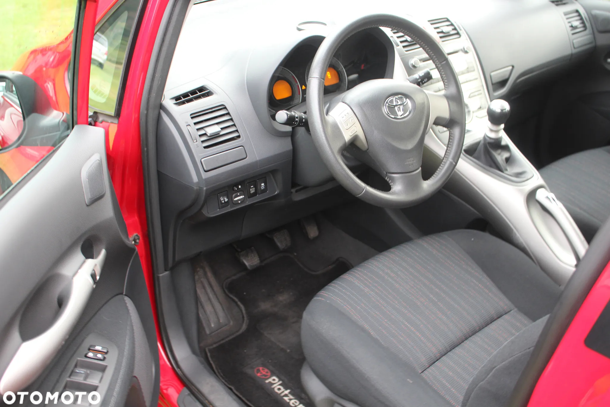 Toyota Auris 1.33 VVT-i Luna - 16