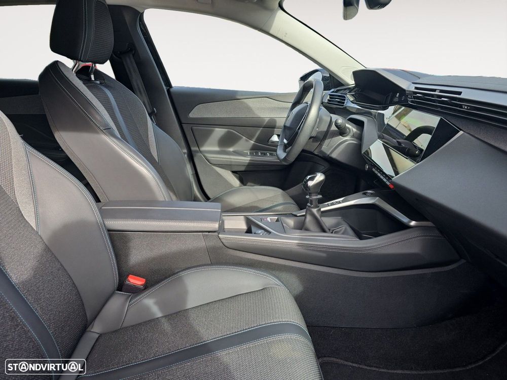 Peugeot 308 1.2 PureTech Allure - 15