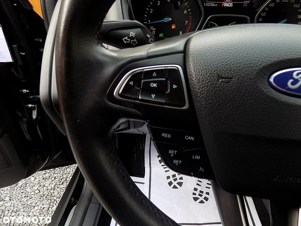 Ford Focus 1.0 EcoBoost Titanium ASS PowerShift - 11