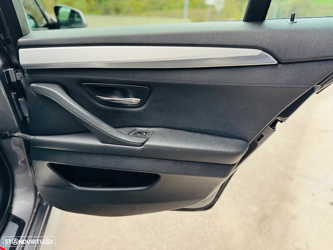 BMW 520 d Pack M Auto - 24