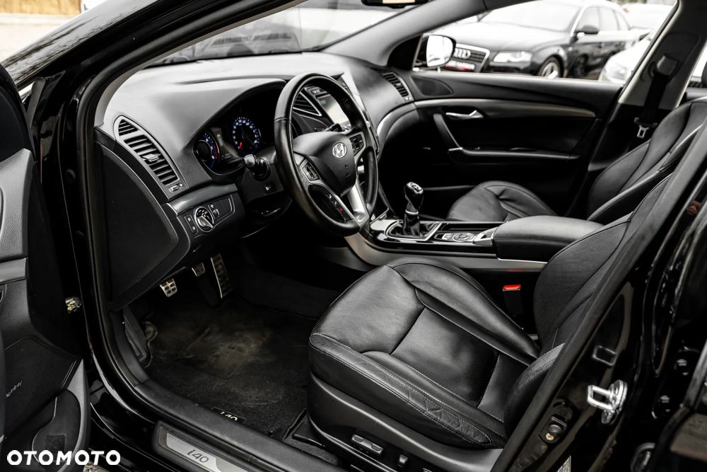 Hyundai i40 2.0 Premium - 19