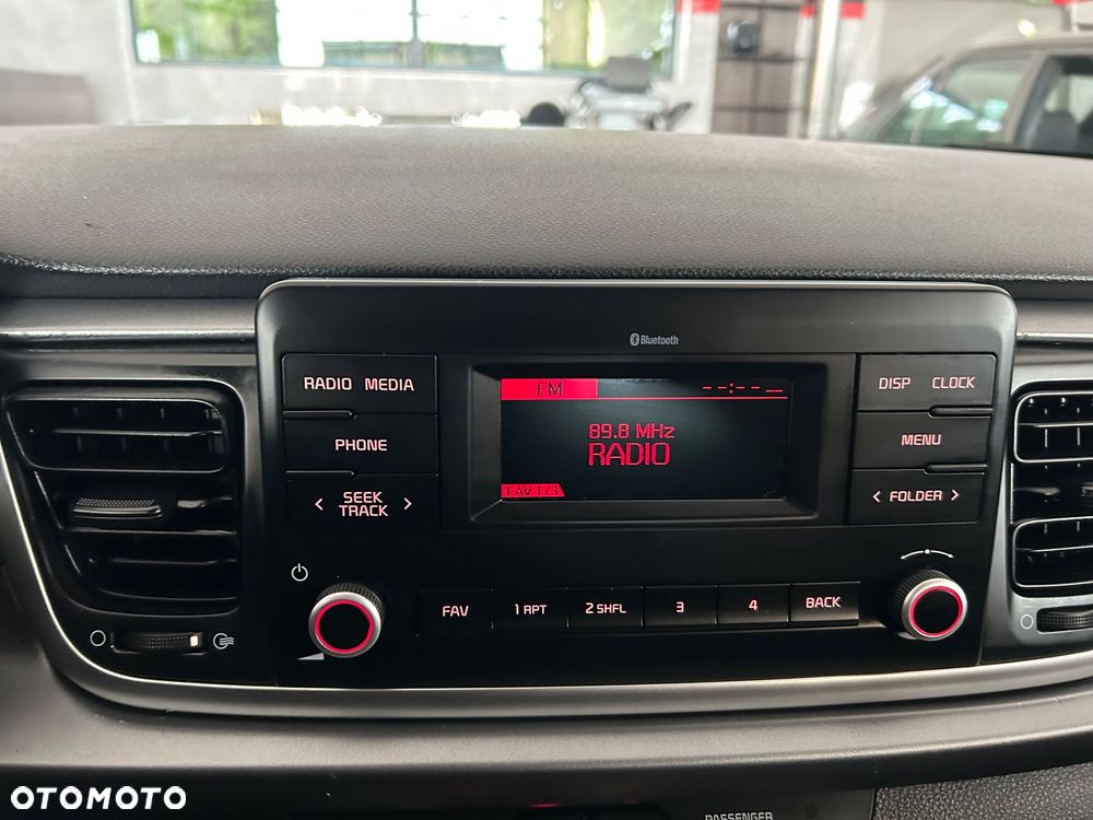 Kia Rio 1.2 L Business Line - 28